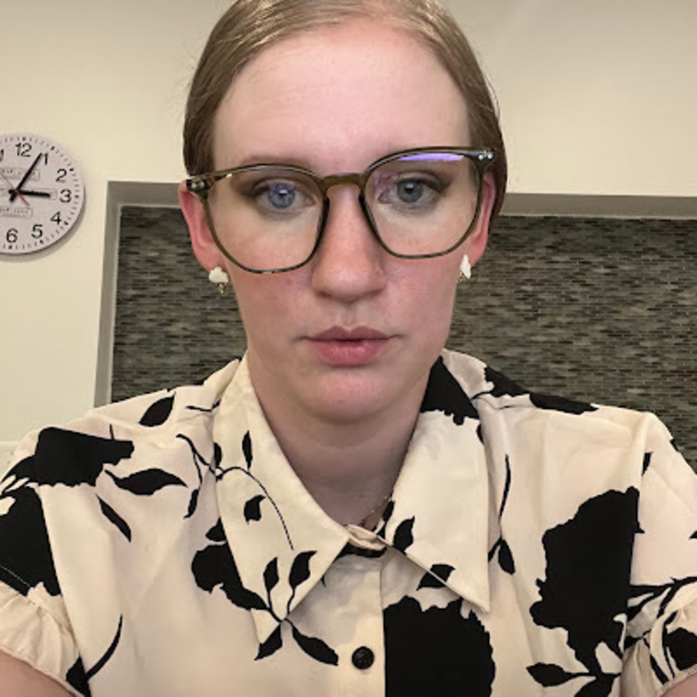 Meet your Posher, Anna